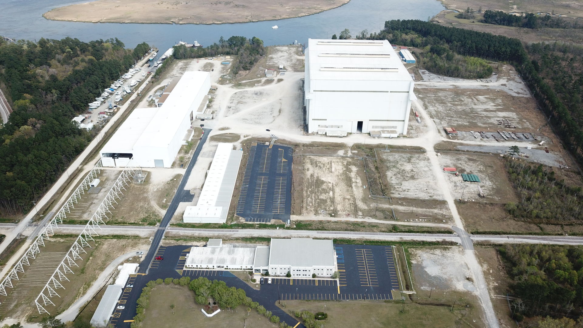W International aerial